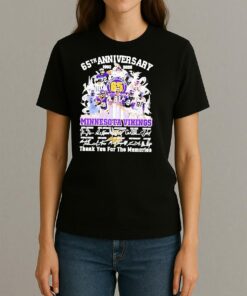 Minnesota Vikings 65Th Anniversary 1960 2025 Thank You For The Memories Skyline Signatures Shirt Womentee