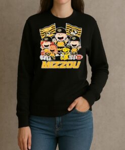Missouri Tigers Shop Snoopy Charlie Brown And Friends Tigers Flags T Shirt sweater