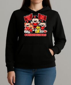 Nebraska Cornhuskers Shop Snoopy Charlie Brown And Friends Cornhuskers Flags T Shirt Unihoodie