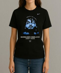 Officials Dallas Cowboys In Memory Of Marshawn Kneeland Thank You For The Memories Graphic Signature Premium Womentee