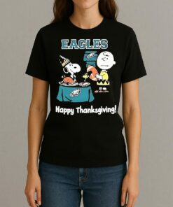 Snoopy And Charlie Brown X Philadelphia Eagles Football Happy Thanksgiving Shirt Womentee