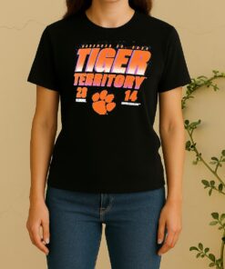Clemson Tigers Vs South Carolina Gamecocks 2025 Tiger Territory Score 28 14 Women Shirt