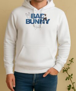 Officials Bad Bunny Debi Tirar Mas Fotos Latin Music Graphic Unisex Hoodie