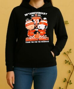 Officials Charlie Brown Fist Bump Snoopy 59Th Anniversary 1967 2026 Cincinnati Bengals Thank You For The Memories Skyline Unisex Hoodie