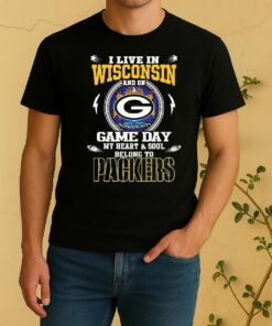 Officials I Live In Wisconsin And On Game Day My Heart And Soul Belongs To Green Bay Packers 2025 Shirt