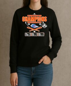 Officials Utsa Roadrunners 2025 The Road To Omaha Austin Regional Champions Circle Black sweater