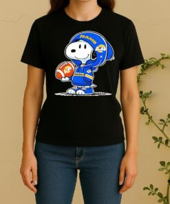 Snoopy Wears Los Angeles Rams Football Women Shirt